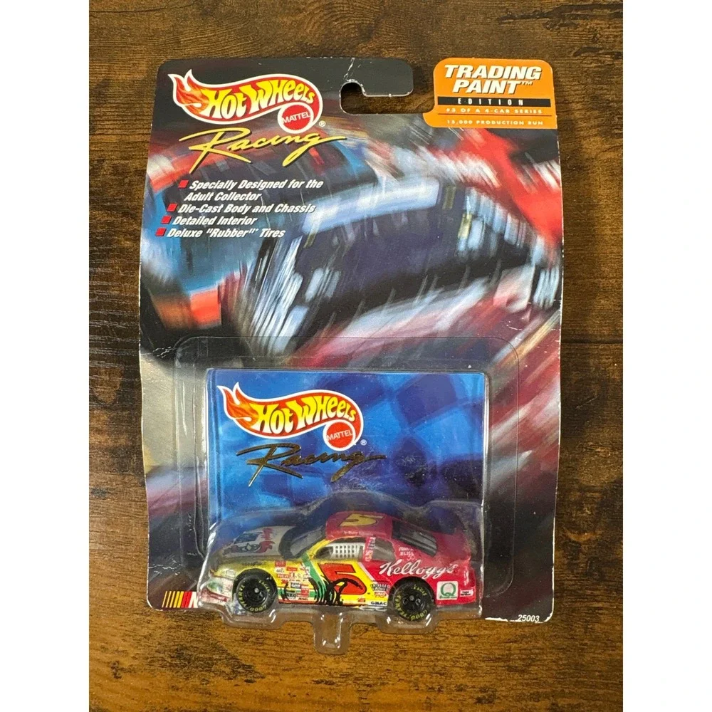 Hot Wheels Racing Trading Paint #5 Kellogg's Chevy Monte Carlo 1:64 Die-Cast